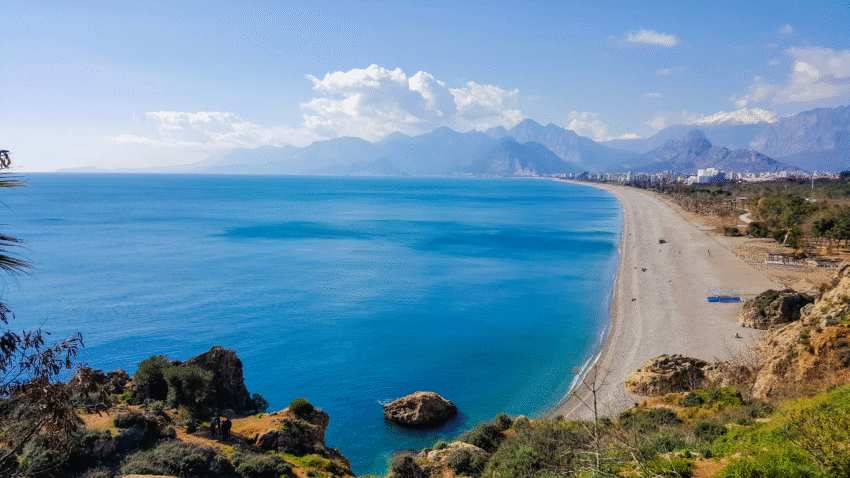 Antalya Deprem Bölgesi mi? 2025 Güncel Bilgiler